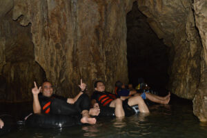 Wisata Goa Pindul Yogyakarta (Rafting Sungai Oyo bawah tanah)